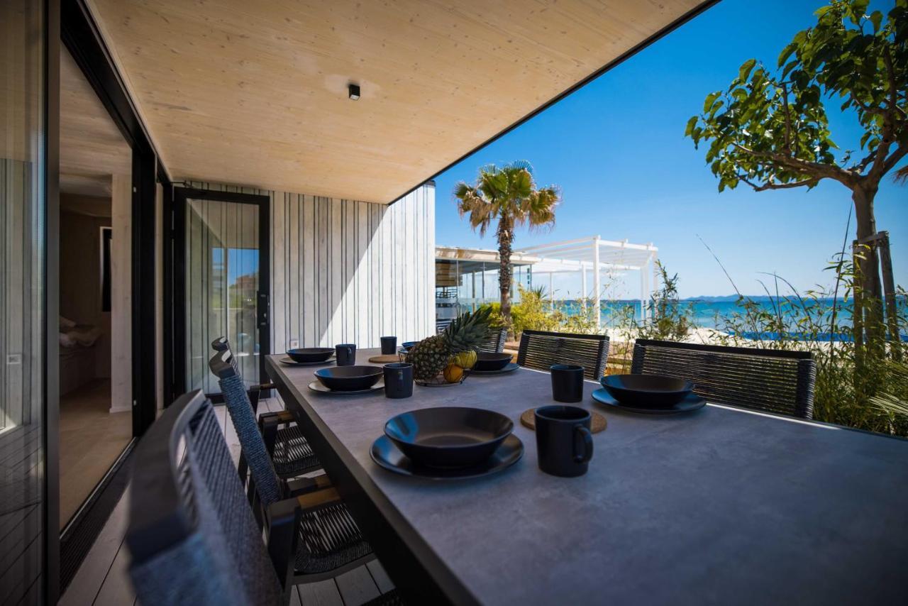 Arcadia Eco-Luxe Mobile Homes With Infinity Pool By Oiko Collection Privlaka  Bagian luar foto